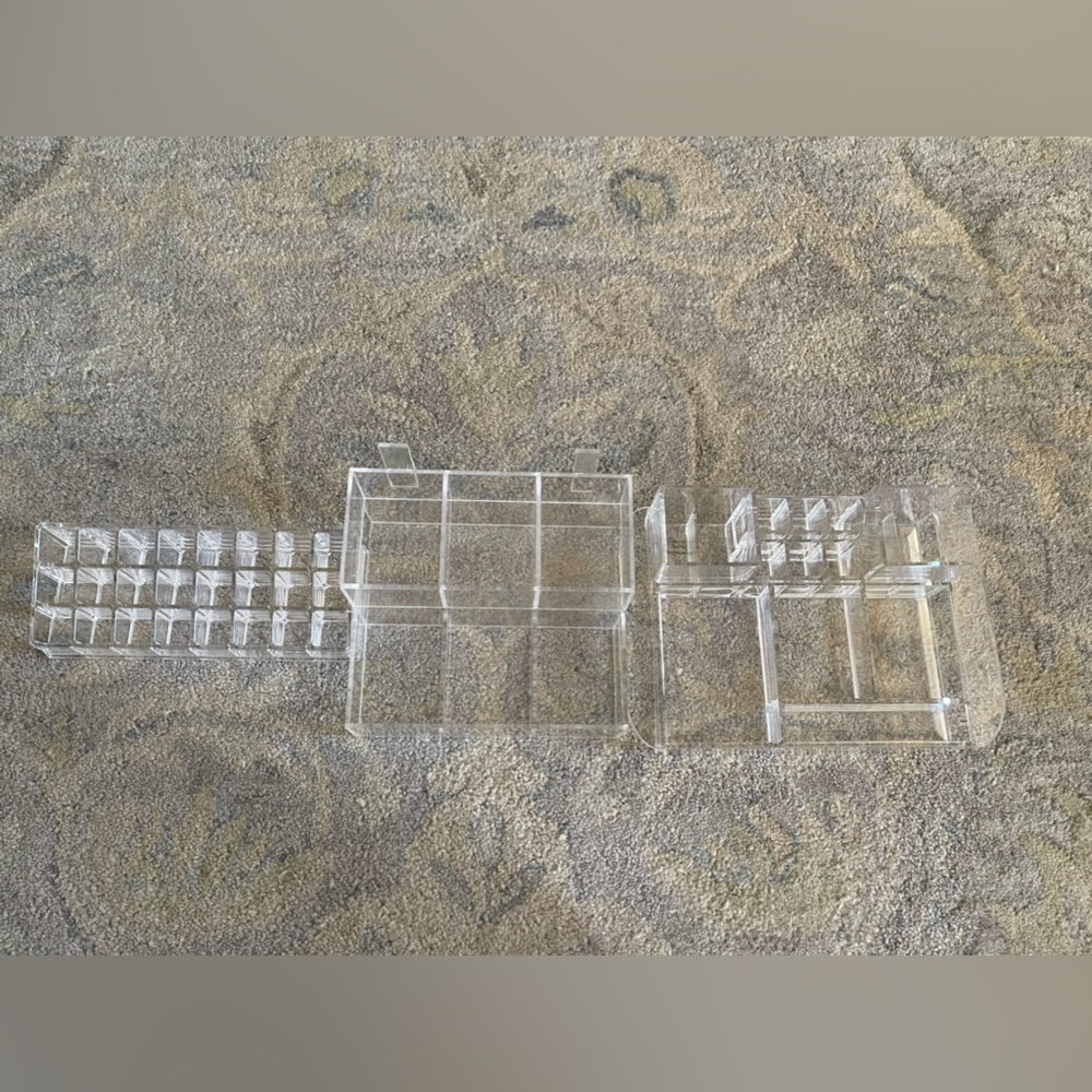 Make-up clear arrangement. Or for other things.